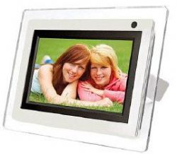 Axion 7-Inch LCD Widescreen Digital Photo Frame