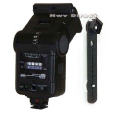 009418AF Digital Hot Shoe Bracket Slave Flash With Bounce (Includes 2700 Mah Batteries And AC/DC Charger) 
