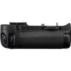 Nikon MB-D11 Multi Power Battery Pack 
