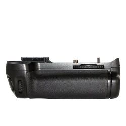 Vivitar Vertical Camera Grip for the Nikon D7000 SLR Camera